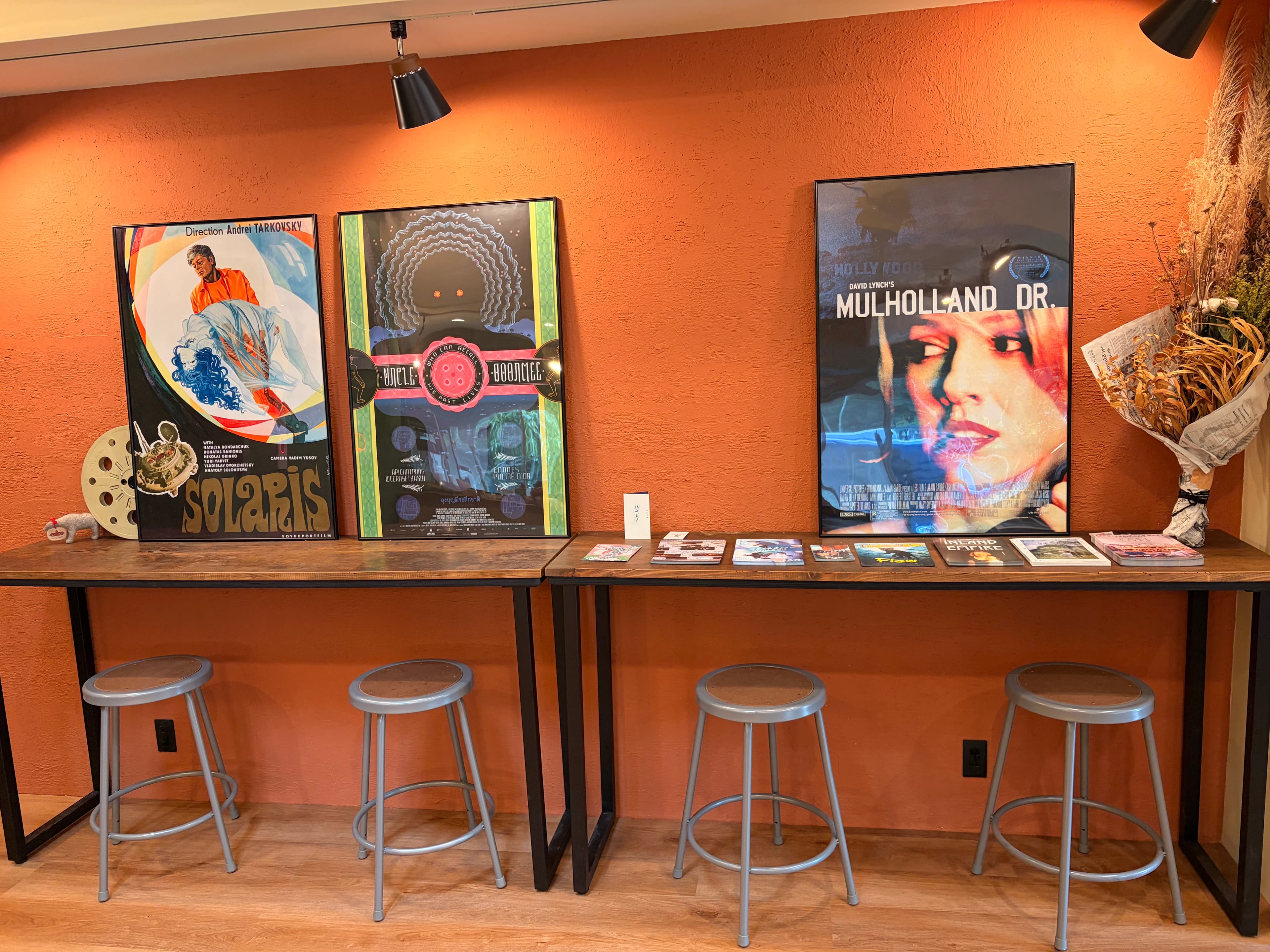 館内に飾られた映画ポスター